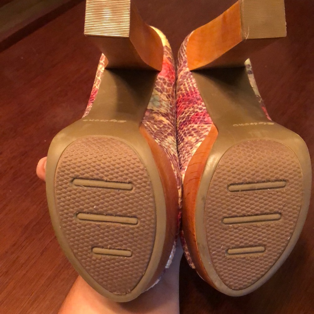 Open toe heels - Picture 6 of 6